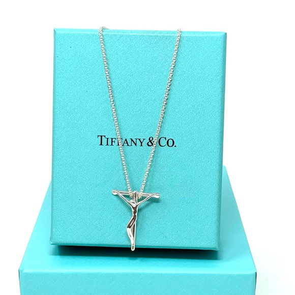 Authentic Tiffany & CO. Elsa Peretti Jesus Christ Crucifix Necklace. - Picture 11 of 16